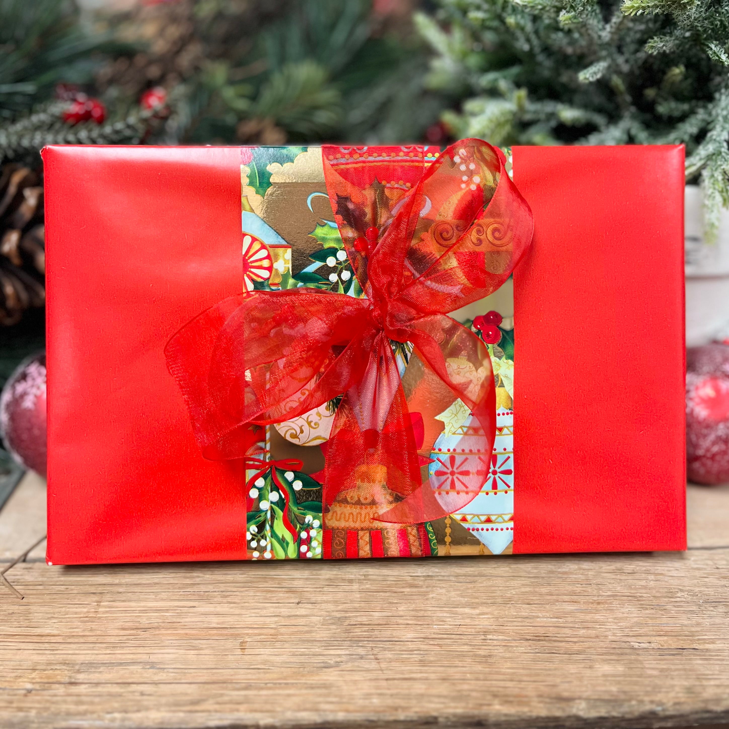 22pc Holiday Assorted Gift Box