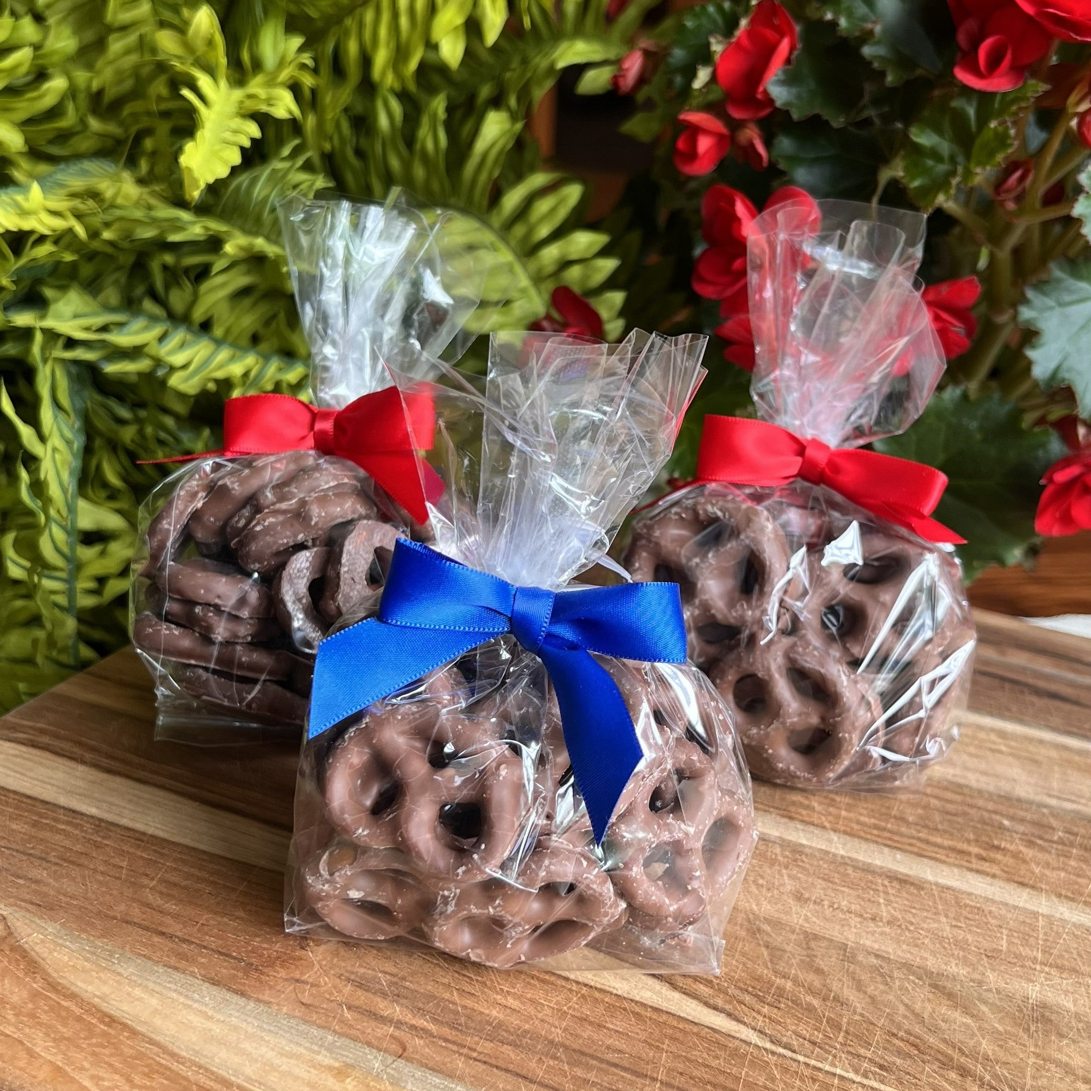 Milk Chocolate Mini Pretzels
