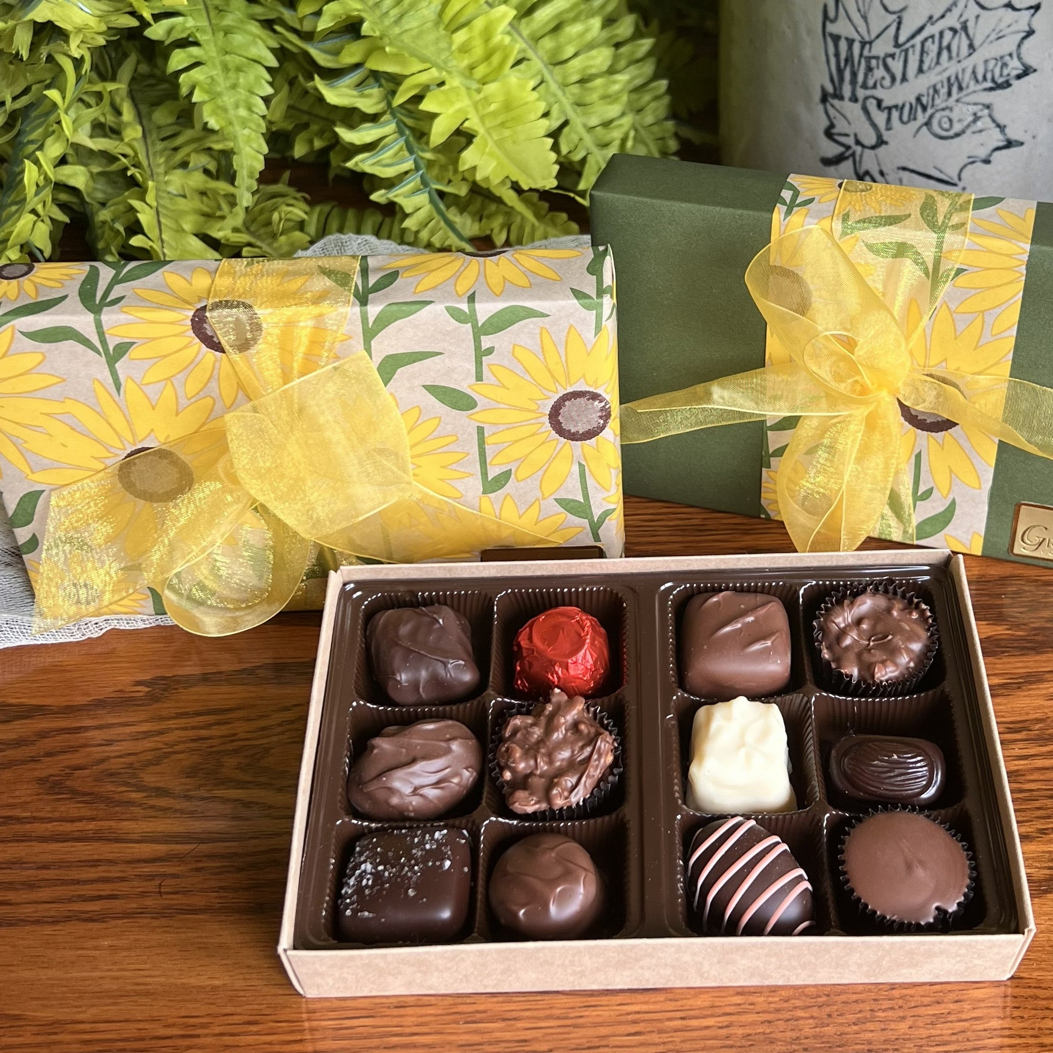12pc Summer Assorted Gift Box