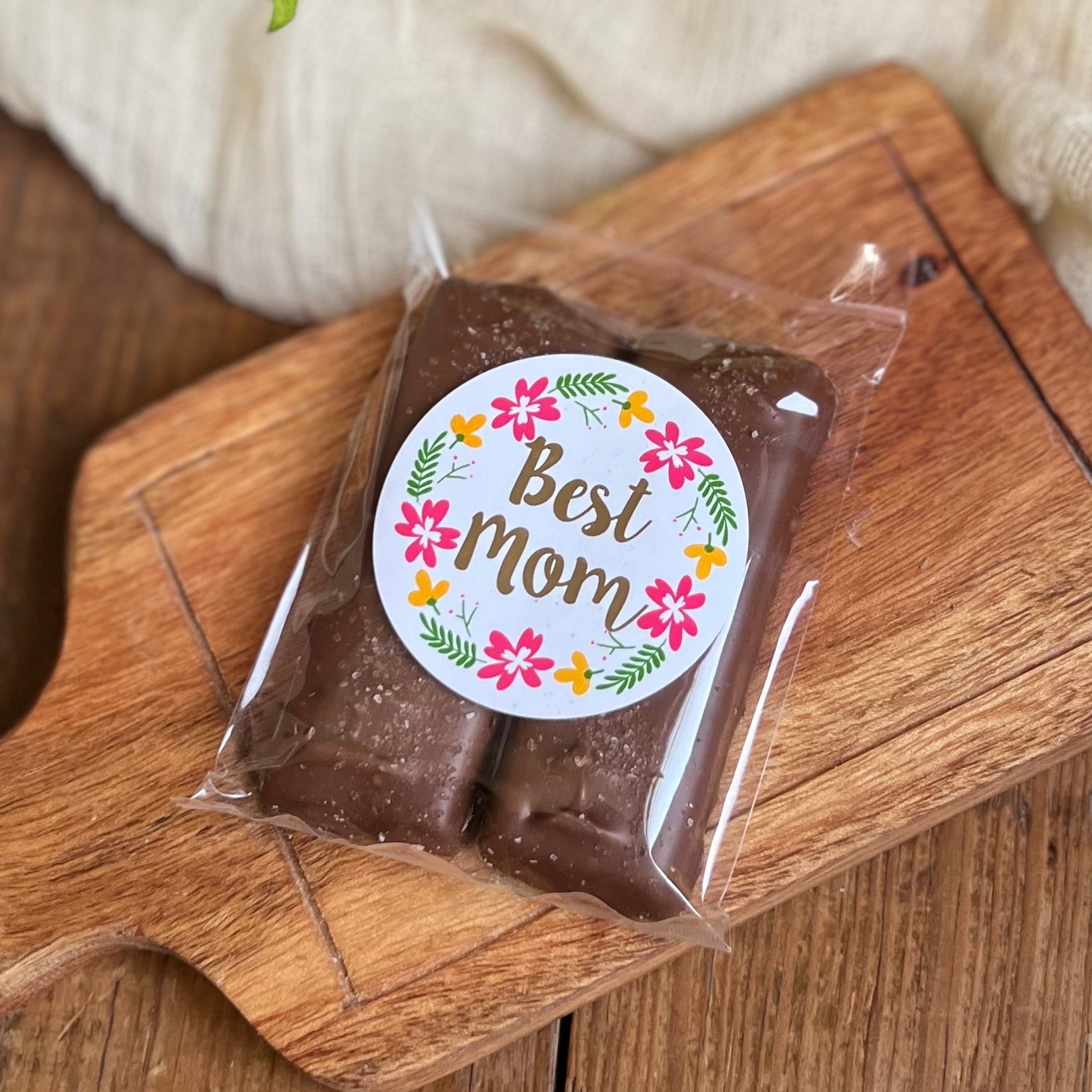 Mother's Day Pretzel Caramel Bar Duo