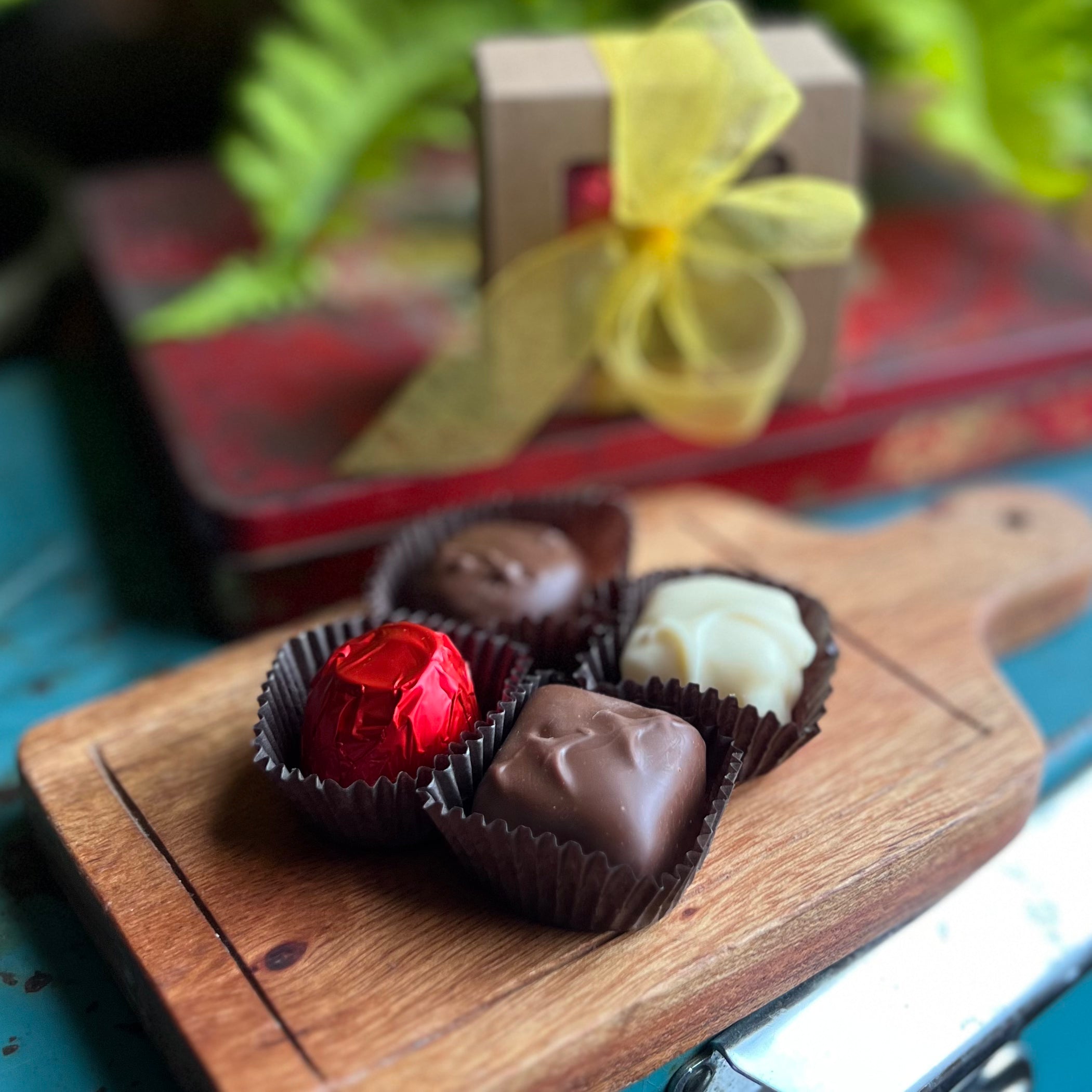 4pc Summer Assorted Gift Box
