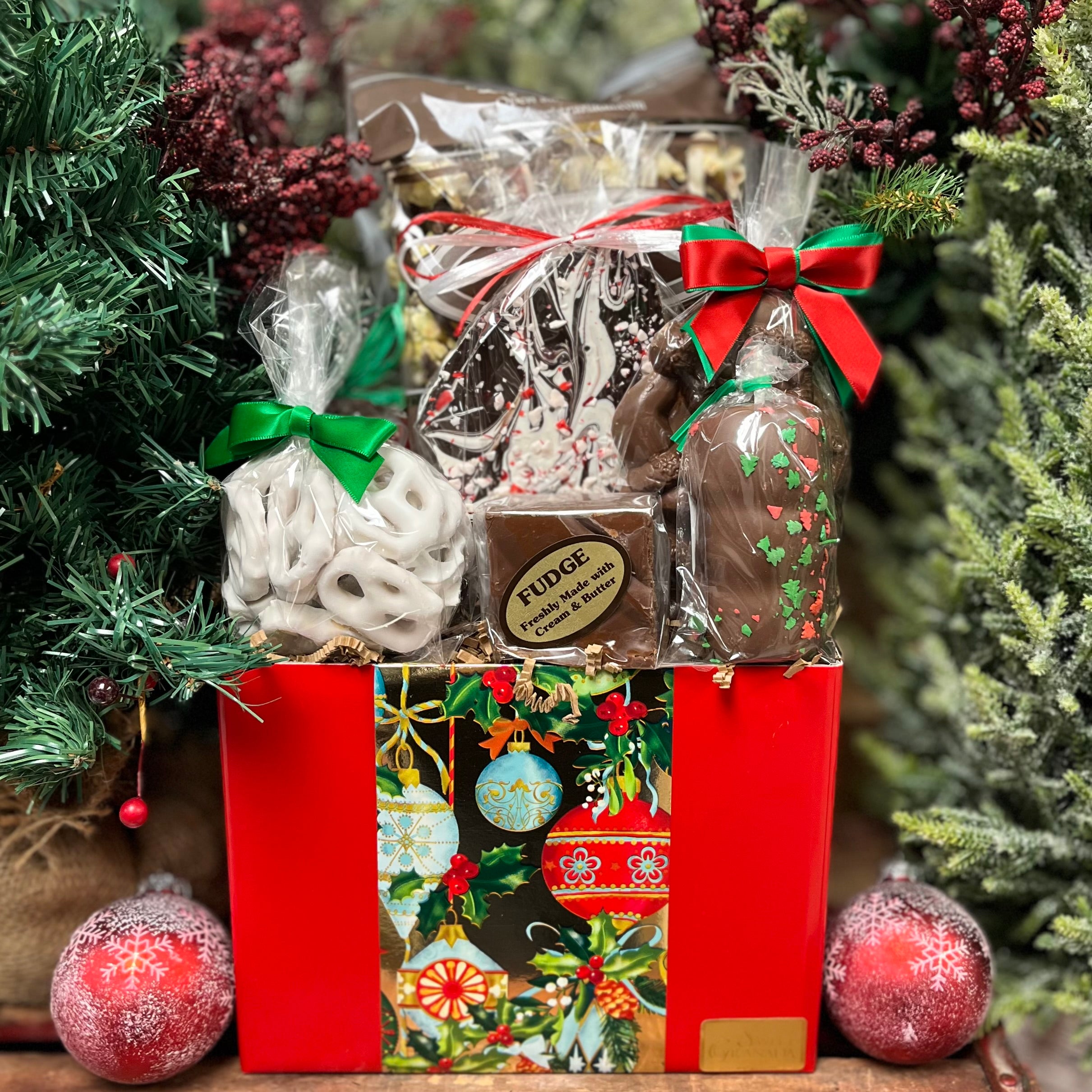 Holiday Medium Basket