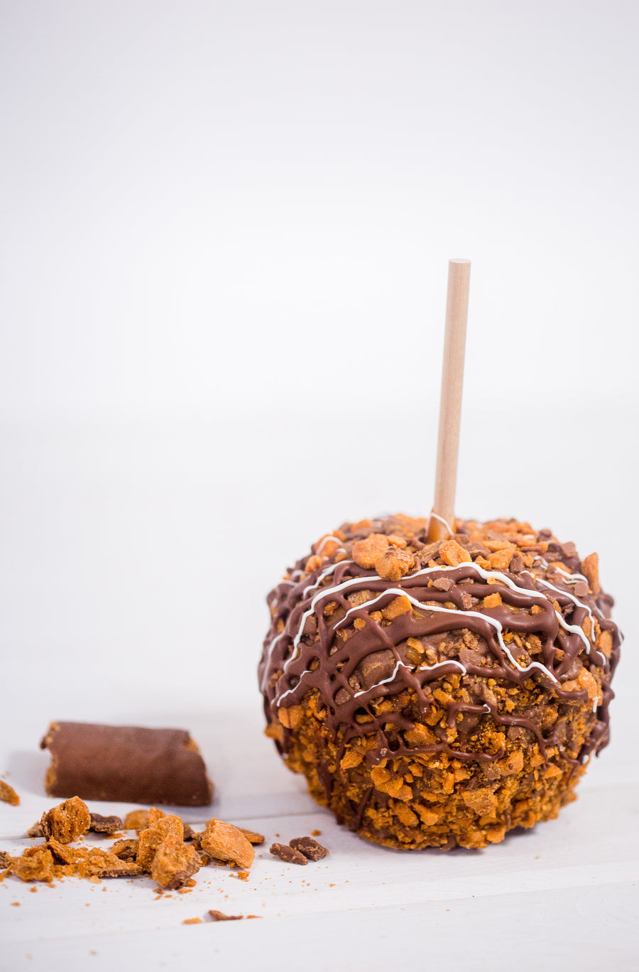 Butterfinger Caramel Apple