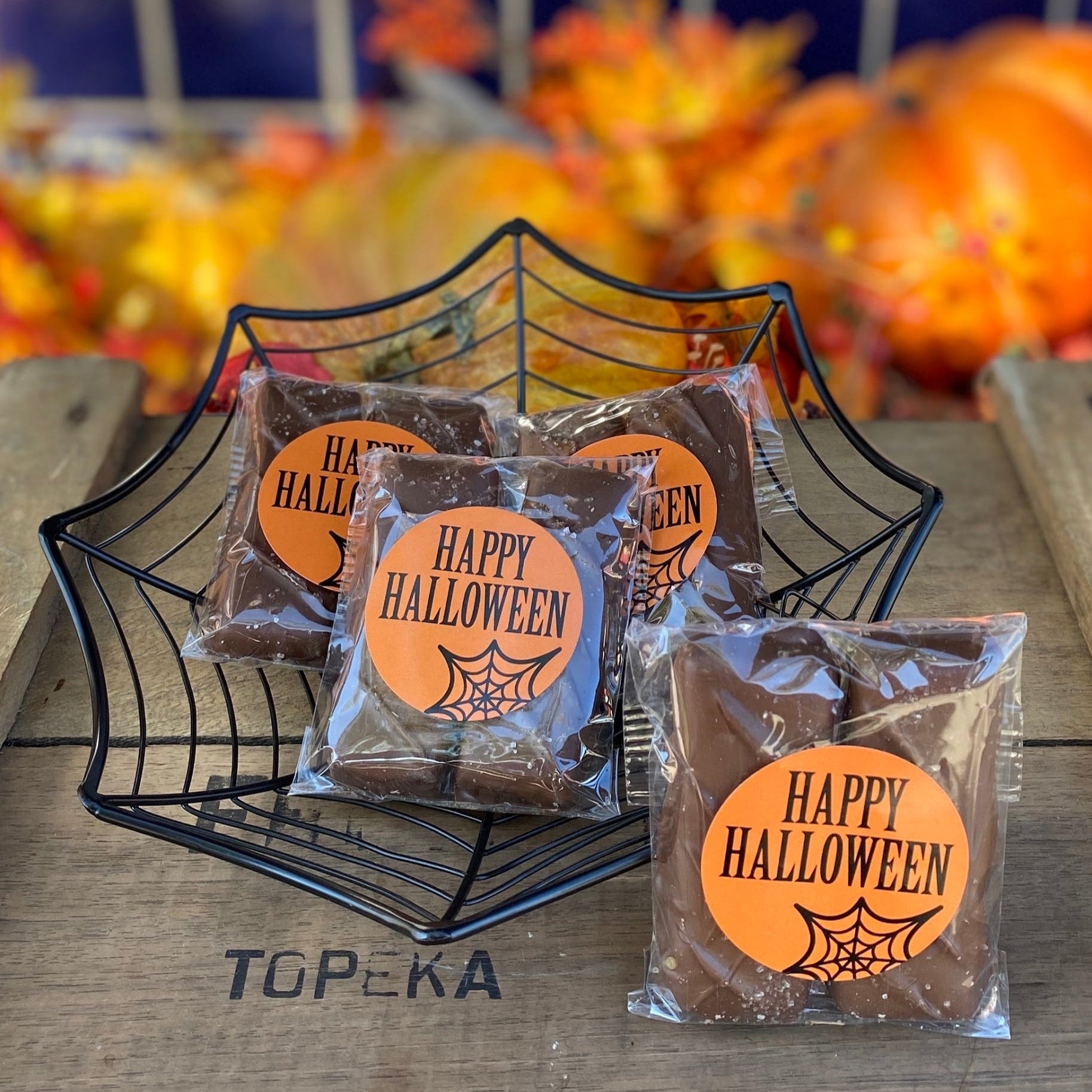 Halloween Pretzel Caramel Bar Duo