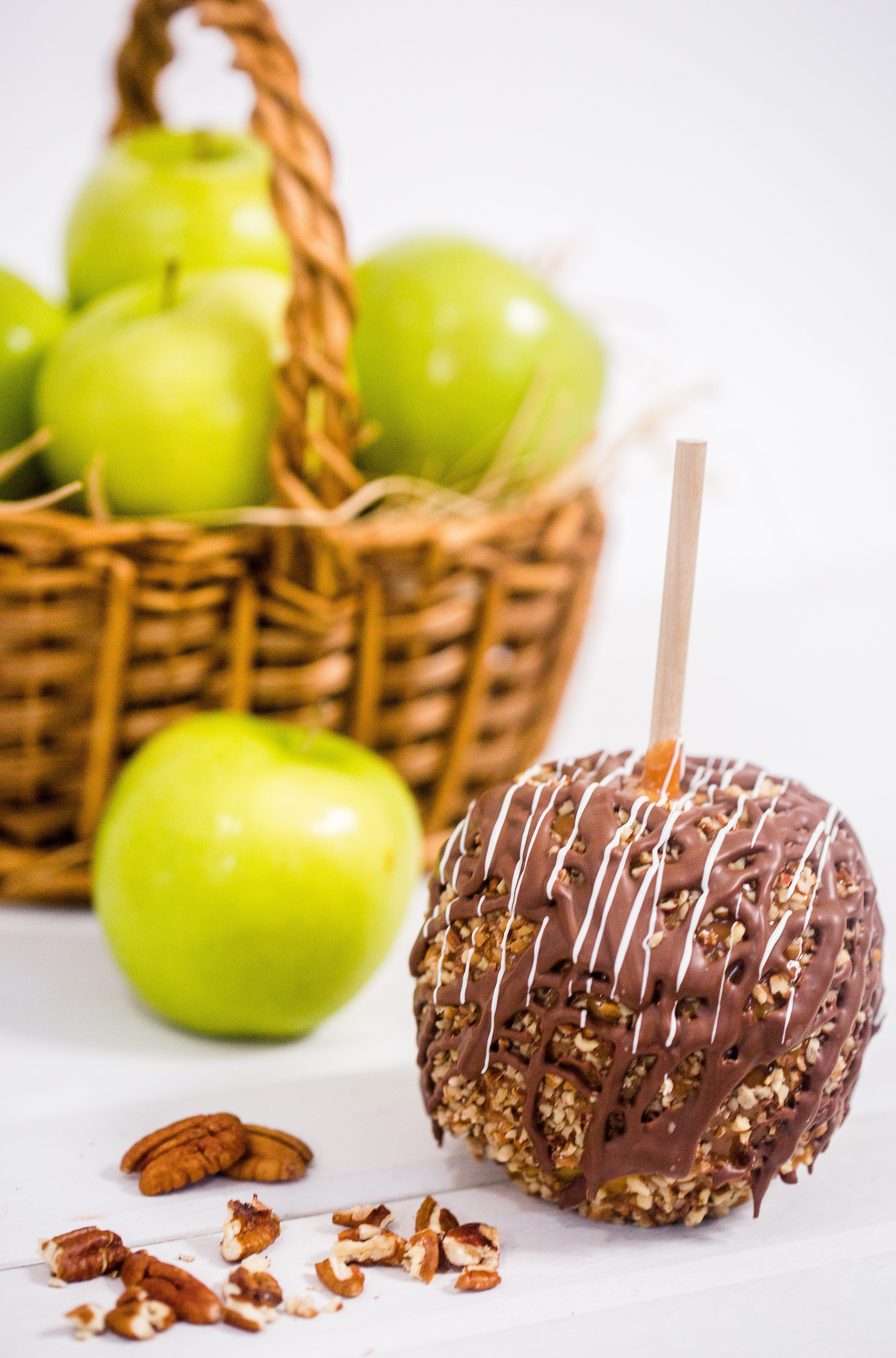 Gourmet Pecan Caramel Apple